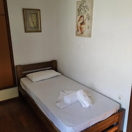 Stefanos Apartamento Meyísti